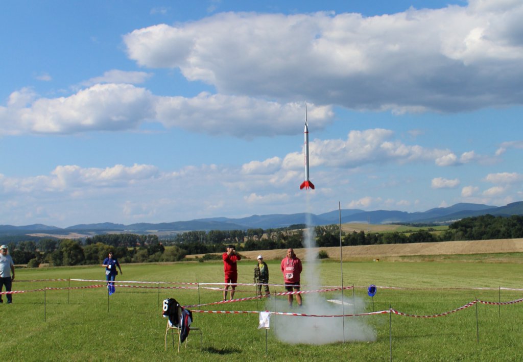 img_3468 meteor 1  hu - start